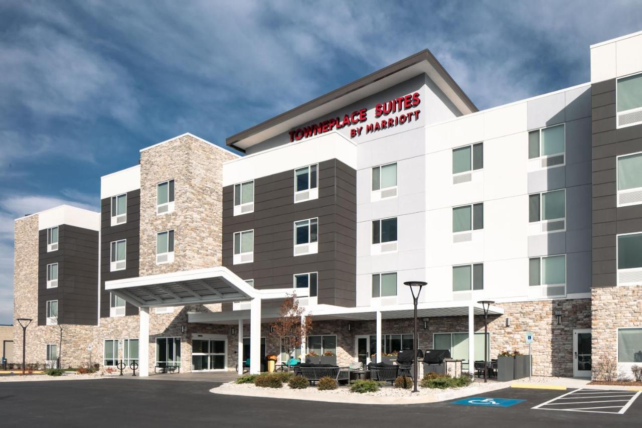 Towneplace Suites By Marriott Oconomowoc Zewnętrze zdjęcie