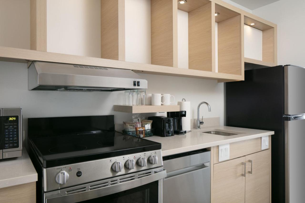 Towneplace Suites By Marriott Oconomowoc Zewnętrze zdjęcie