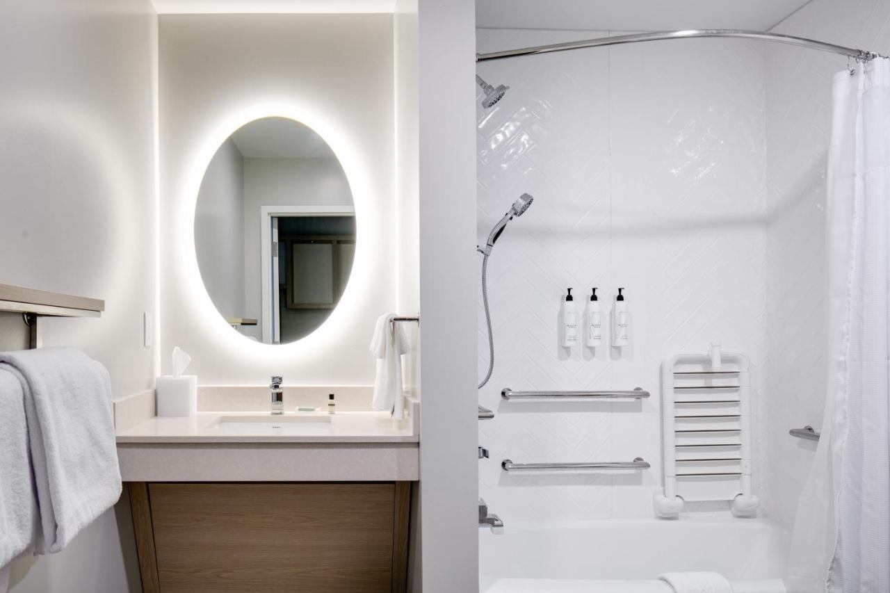 Towneplace Suites By Marriott Oconomowoc Zewnętrze zdjęcie